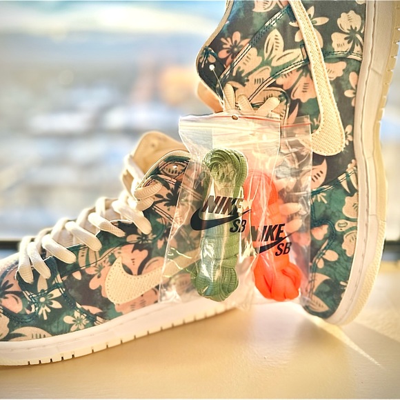Men’s Nike SB Dunk High “Hawaii” Deadstock - Picture 2 of 5